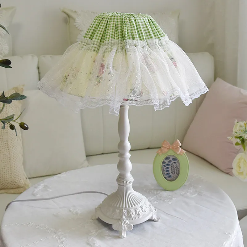 French pastoral table lamp bed - огляд і ціна Solar Lamp