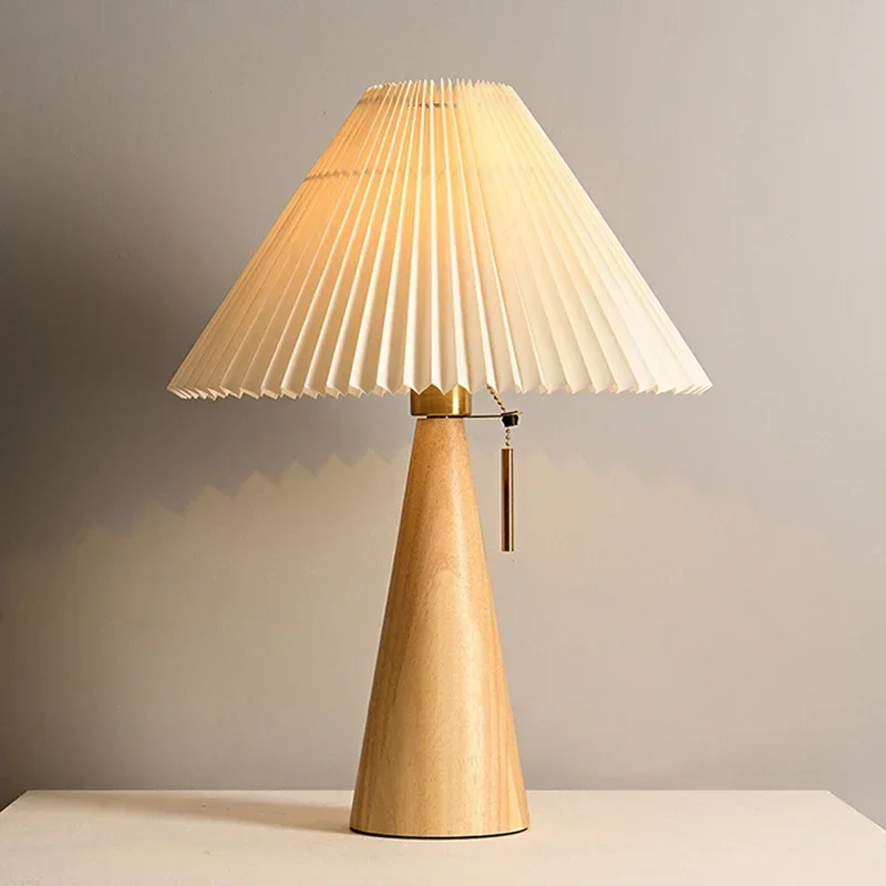Retro Pleated Table Lamp Nordi - огляд і ціна Solar Lamp
